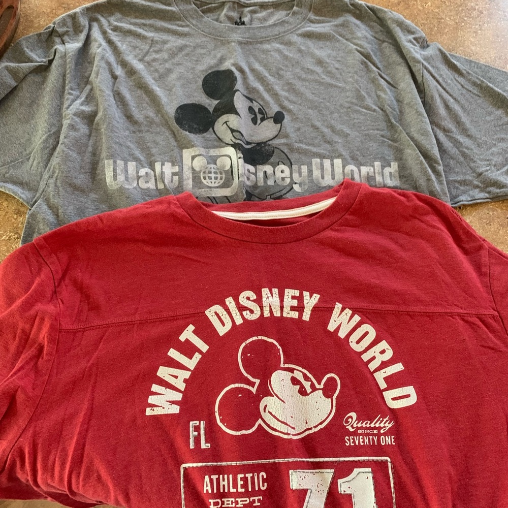 Mens XL Walt Disney World tees (2)